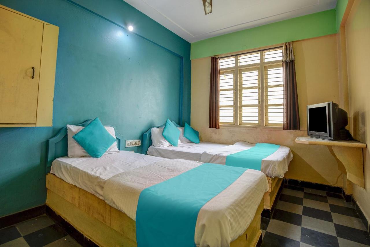 העיר בנגלור Spot On Hotel Sri Thirumala Paradise Near Cubbon Park מראה חיצוני תמונה